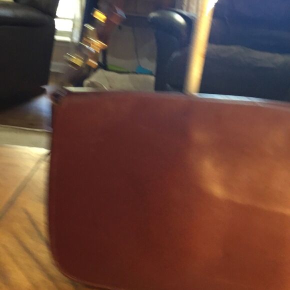 MustDe Cartier Classic Luxury Burgundy Leather Crossbody Bag Good Used Condition - Picture 3 of 16